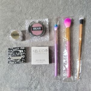 Brand New Makeup & Brushes